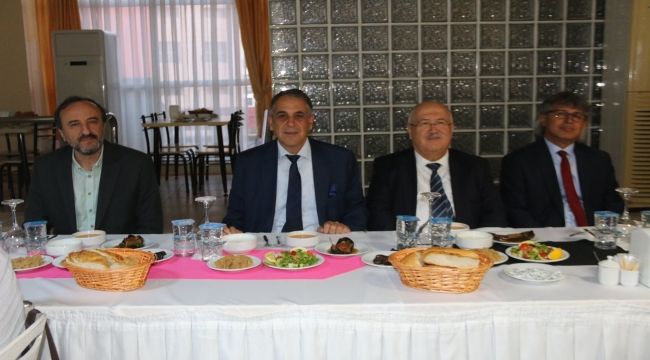 Yaklaşık 500 kişi katılım sağladı