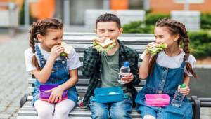 Çocuklar İçin Doğru Beslenme Yöntemleri