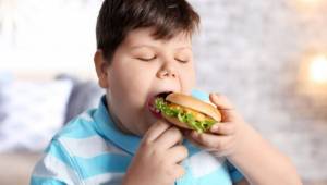 Obezite Çocuklarda Hastalığa Davetiye Çıkarıyor